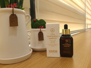 소담스퀘어 상암 솔포그 비타민 화이트닝 앰플 50ml 안티에이징 항산화 가미 잡티 트러블 세라마이드 — 5점을 준 리뷰어가 2022년 11월 올린 사용 사진