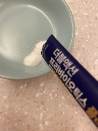 메이준뉴트리 더블액션 프리바이오틱스 플러스+ — 5점을 준 리뷰어가 2021년 4월 올린 사용 사진