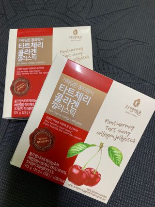 자연에온 가득담은 몽모랑시 타트체리 콜라겐 젤리스틱 — 5점을 준 리뷰어가 2021년 1월 올린 사용 사진