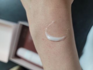 프리마인 바르기만 하면 철벽 스킨케어+24시간 마스크팩 효과. 셀라브 리제너레이팅 시스템 부스터+크림 세트 — 5점을 준 리뷰어가 2023년 5월 올린 사용 사진