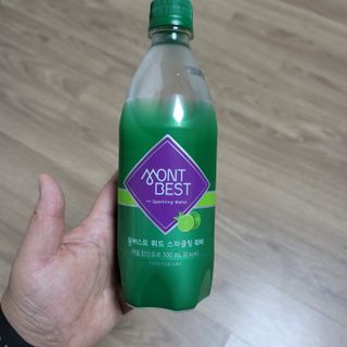 몽베스트 Montbest with Sparkling water Lime20병 — 5점을 준 리뷰어가 2021년 12월 올린 사용 사진