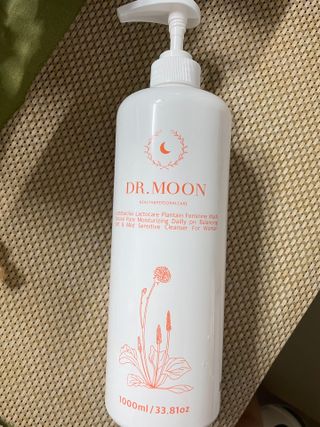 프리[닥터문] 유산균 락토케어 질경초 여성청결제 1000ml (젤타입) — 5점을 준 리뷰어가 2022년 6월 올린 사용 사진
