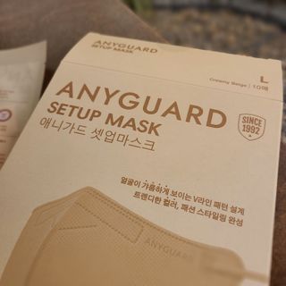 애니가드 셋업마스크 4컬러 각 10매입 [크리미베이지, 캐시미어로즈, 초콜렛브라운, 미드나잇네이비] — 5점을 준 리뷰어가 2022년 2월 올린 사용 사진