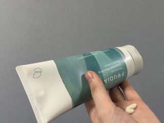 [후르디아] 올리브영 저자극 비건바디로션 — 5점을 준 리뷰어가 2023년 9월 올린 사용 사진