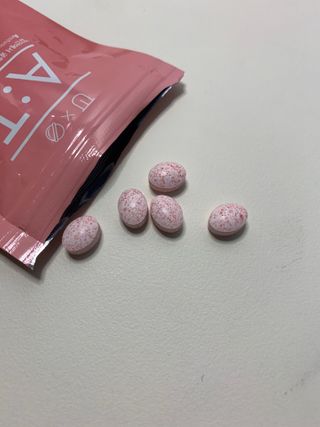 입 냄새 완화에 도움을 주는 에티켓 캔디 복숭아맛 앳캔디 — 5점을 준 리뷰어가 2021년 1월 올린 사용 사진