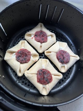 서브큐 메테뭉크 블루베리 크라운 냉동생지 (소포장) — 5점을 준 리뷰어가 2022년 6월 올린 사용 사진