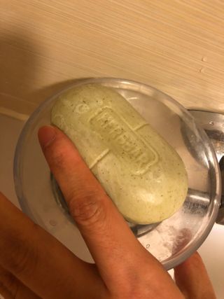 제이제이바이오 허브마사지바 올인원 알약비누 — 4.5점을 준 리뷰어가 2022년 3월 올린 사용 사진