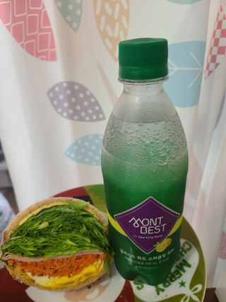 몽베스트 Montbest with Sparkling water Lemon OR Lime 20병(랜덤) — 4.5점을 준 리뷰어가 2022년 10월 올린 사용 사진