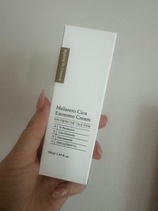 하이브리온 [쿠팡]멜라제로 시카엑소좀 크림 50ml PDRN 줄기세포 주름 미백기능성 피부과 병원입점, 1개, 50g — 5점을 준 리뷰어가 2025년 7월 올린 사용 사진