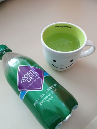 몽베스트 Montbest with Sparkling water Plain 20병 — 5점을 준 리뷰어가 2022년 5월 올린 사용 사진