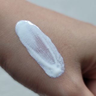 아이레시피 마일드 히알루로닉 모이스트 업 선스크린 SPF50+ PA++++ — 5점을 준 리뷰어가 2023년 6월 올린 사용 사진