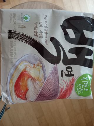 [풀무원] 자연은맛있다 정면, 백면, 홍면  세트 — 5점을 준 리뷰어가 2021년 4월 올린 사용 사진