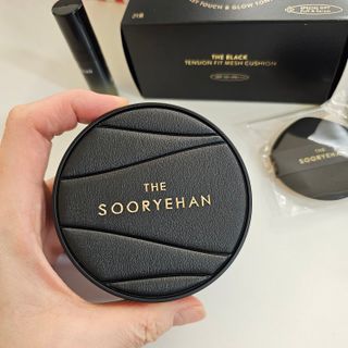 수려한 더 블랙 텐션 핏 메쉬쿠션 — 5점을 준 리뷰어가 2024년 1월 올린 사용 사진