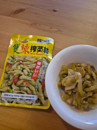 루시델리 야미하우스 홍콩 스파이시 프리미엄 짜사이 무침 500g — 4.5점을 준 리뷰어가 2024년 7월 올린 사용 사진