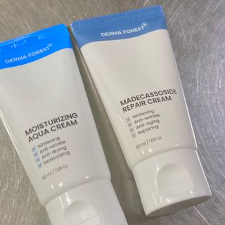 더마포레스트 마데카소사이드 리페어 크림,  모이스처라이징 아쿠아크림 — 4.5점을 준 리뷰어가 2021년 8월 올린 사용 사진