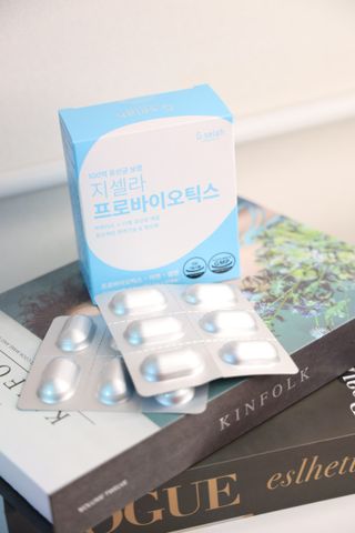[지셀라] 프로바이오틱스 100억 유산균 보장 (1개월분 / 350mg X 30캡슐) — 5점을 준 리뷰어가 2023년 5월 올린 사용 사진