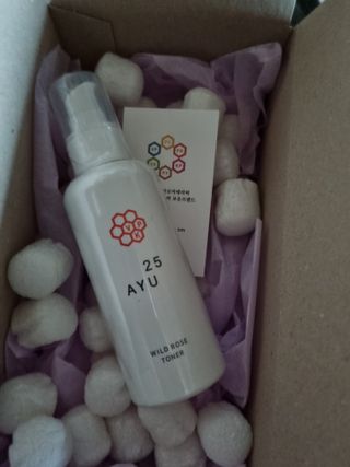 AYU25[아유트웬티파이브] 피부건강에 꼭 필요한 pH 약산성 와일드 로즈토너 — 4점을 준 리뷰어가 2021년 3월 올린 사용 사진