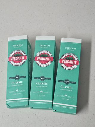 [구매평]베르단테 고불소 충치 치석케어 잇몸치약, 100ml, 3개 — 5점을 준 리뷰어가 2025년 6월 올린 사용 사진