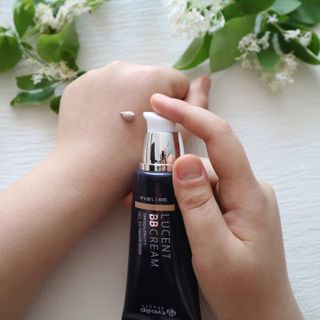 아이앤립 / EYENLIP 아이앤립 루센트 비비크림 2 Color — 5점을 준 리뷰어가 2021년 5월 올린 사용 사진