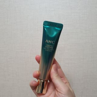 [NEW 탄력유턴 아이크림] AHC 유스 래스팅 리얼 아이크림 포 페이스 — 5점을 준 리뷰어가 2021년 2월 올린 사용 사진