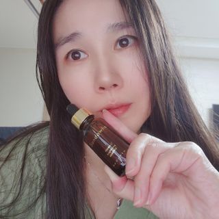 스킨큐어 산다화 비타민c 화이트닝 에센스 30ml — 5점을 준 리뷰어가 2023년 9월 올린 사용 사진