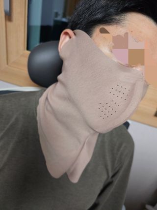 [AVAVE] 어베이브 올인원히트 스포츠 골프 방한 넥워머 마스크 — 5점을 준 리뷰어가 2024년 1월 올린 사용 사진