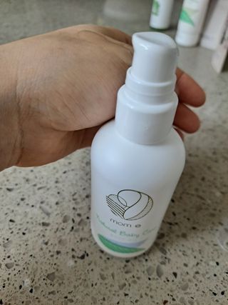 mom e 맘이 내추럴 베이비 케어 크림+바디오일 — 5점을 준 리뷰어가 2021년 1월 올린 사용 사진