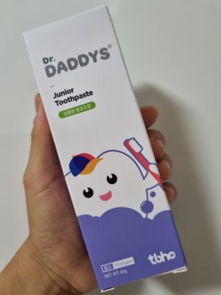 닥터데디스 안심불소 튼튼치약(청포도, 민트 중 택 1) 60g + 여행용 미니 치약 15g — 4점을 준 리뷰어가 2022년 7월 올린 사용 사진