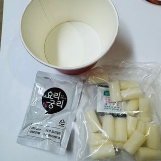 나우  [요리궁리] 매콤달콤 꽃떡볶이 6개입 세트 — 3.5점을 준 리뷰어가 2025년 1월 올린 사용 사진