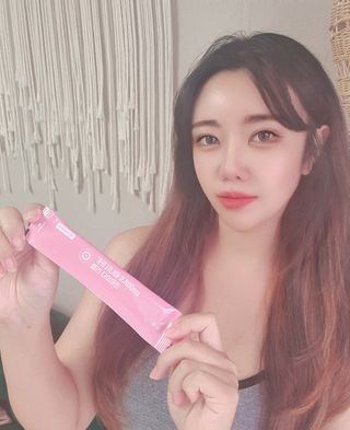 주식회사 얼굴반쪽 [얼굴반쪽 가르시니아 2,800mg] x 14포 1주 젤리 다이어트 보조제 체지방감소 — 5점을 준 리뷰어가 2021년 10월 올린 사용 사진