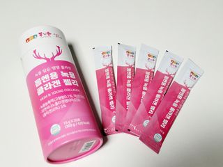 [몸엔용] 녹용 담은 탱탱 콜라겐 녹용 콜라겐 젤리 15g x 20포 — 4점을 준 리뷰어가 2022년 4월 올린 사용 사진