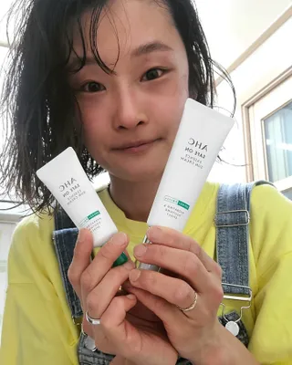 [AHC] 세이프온 에센스 선크림 올리브영 스페셜 증정 기획세트 — 5점을 준 리뷰어가 2022년 6월 올린 사용 사진