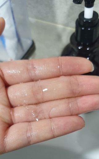 릴랙스인제주 릴랙스 인 제주 로즈마리 앤 비자 딥 모이스처 크림 핸드워시 — 5점을 준 리뷰어가 2021년 4월 올린 사용 사진