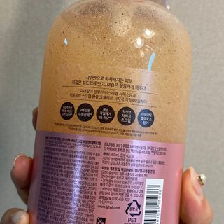 벨먼 내추럴스파 수분광채 스크럽 바디워시 600ml 5종 — 5점을 준 리뷰어가 2022년 5월 올린 사용 사진