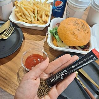 새롬바이오 리생 [미쾌변] 차전자피 식이섬유 건강기능식품 3팩 — 4점을 준 리뷰어가 2021년 7월 올린 사용 사진