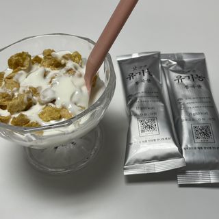 씨알푸드 유기농 쌀 시리얼 390g + 갓 구운 유기농 발아통곡물 150g — 5점을 준 리뷰어가 2021년 12월 올린 사용 사진
