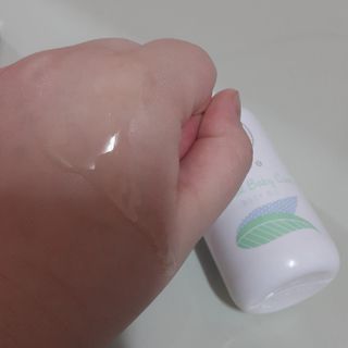 mom e 맘이 내추럴 베이비 케어 크림+바디오일 — 5점을 준 리뷰어가 2021년 1월 올린 사용 사진