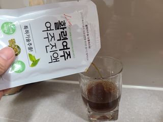 참유원 특허제조 활력 여주진액 여주즙 50포 — 5점을 준 리뷰어가 2022년 1월 올린 사용 사진