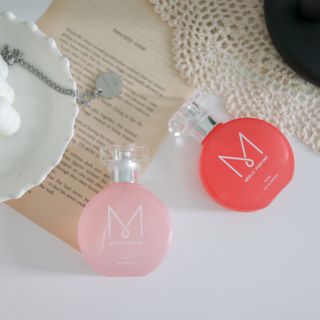 자연스러운 샴푸향이 나는 메블릭퍼퓸 케라 50ml +상큼달달한 라즈베리향이 나는 메블릭퍼퓸 라즈베리 50ml — 5점을 준 리뷰어가 2022년 9월 올린 사용 사진
