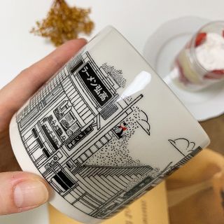아티쉬 아티스트 헤이 메이디 머그 3종 — 5점을 준 리뷰어가 2022년 2월 올린 사용 사진