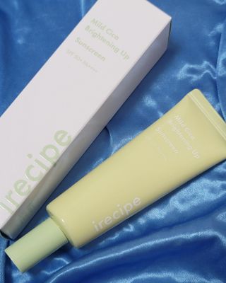 아이레시피 마일드시카 브라이트닝 업 선스크린 SPF50+ PA++++ — 4점을 준 리뷰어가 2023년 6월 올린 사용 사진