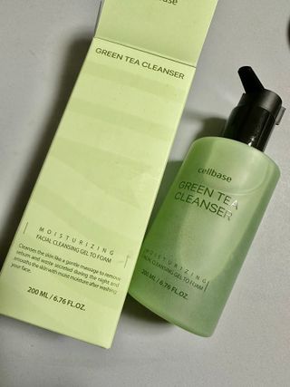 프리마인 메이크업과 들뜨는 각질까지 한방에 깐달걀로! 순하기까지한 셀베이스 그린티클렌저(200ml) — 4.5점을 준 리뷰어가 2023년 1월 올린 사용 사진