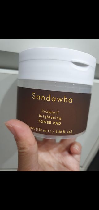 산다화 비타민씨 화이트닝 토너 패드 — 5점을 준 리뷰어가 2023년 9월 올린 사용 사진