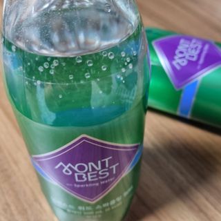 몽베스트 Montbest with Sparkling water Plain 20병 — 3점을 준 리뷰어가 2021년 11월 올린 사용 사진