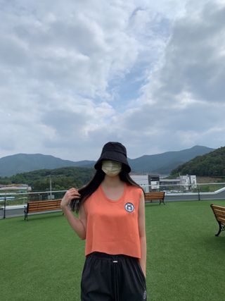 [스테이피플] SILKY SLEEVELESS LOGO TOP — 5점을 준 리뷰어가 2022년 6월 올린 사용 사진