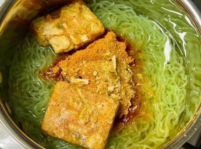 올리브발효곤약면 시원김치면 1세트-(3봉) 리뷰 사진