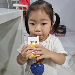 메디웰 페디아드링크 미니 바나나맛 — 4점을 준 리뷰어가 2022년 8월 올린 사용 사진
