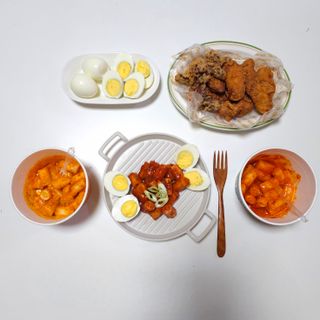 프리 [요리궁리] 타입 B (매콤,치즈,매콤까르보) 꽃떡볶이 6개입 세트 — 4점을 준 리뷰어가 2024년 12월 올린 사용 사진