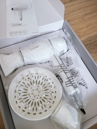 에프에이치아이코리아 마르세이유 사이클론 드라이기 — 5점을 준 리뷰어가 2021년 6월 올린 사용 사진