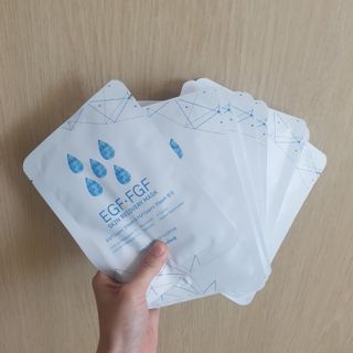 Dr.느루벗 느루벗 EGF FGF 스킨 리커버리 마스크 10장 — 5점을 준 리뷰어가 2021년 5월 올린 사용 사진